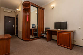 Гостиница Аврора Краснодар Семейный полулюкс-2