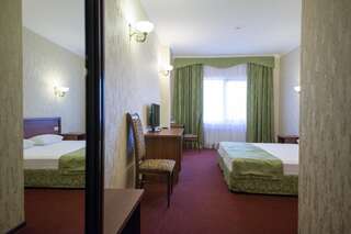 Гостиница Аврора Отель Краснодар Стандартный двухместный номер с 1 кроватью или 2 отдельными кроватями-6