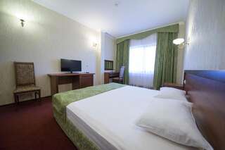 Гостиница Аврора Отель Краснодар Стандартный двухместный номер с 1 кроватью или 2 отдельными кроватями-2